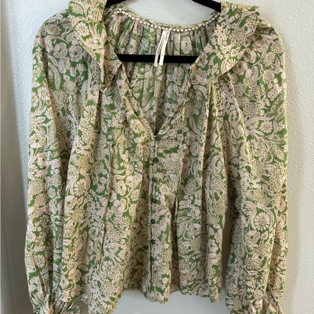 Floral Green and Cream Anthropologie peasant blouse.